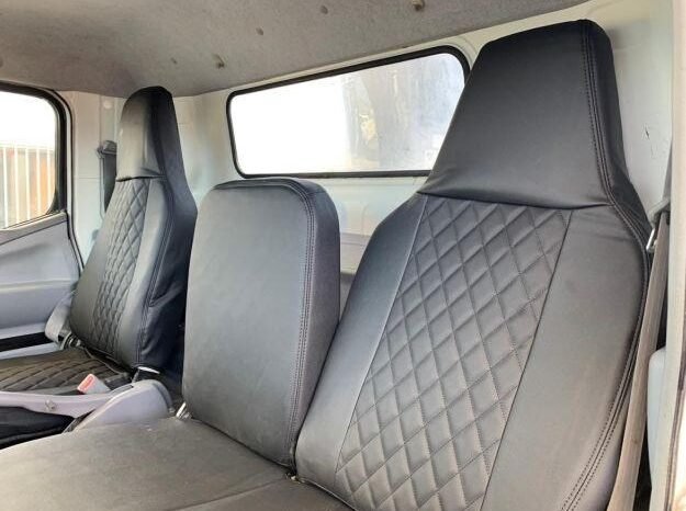 
								Mitsubishi Canter 2006 full									
