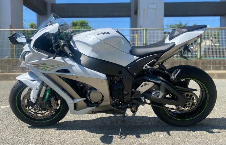 
								Kawasaki Ninja Zx-10r 2018 full									