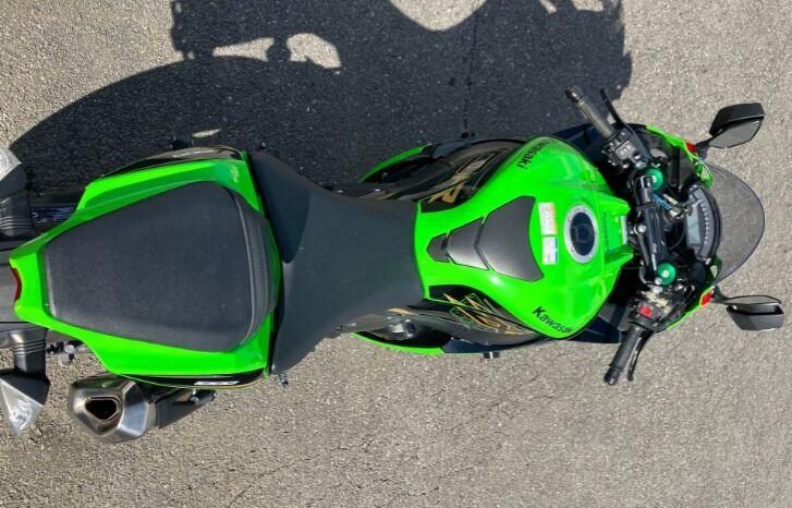 
								Kawasaki Ninja Zx-10r 2020 full									