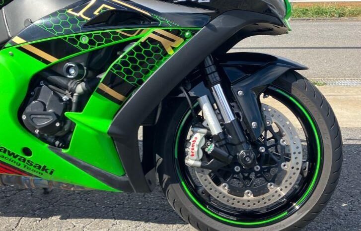 
								Kawasaki Ninja Zx-10r 2020 full									