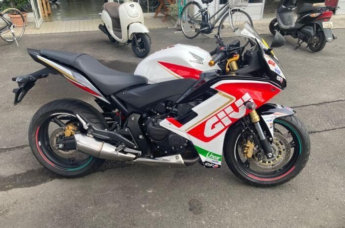 
								Honda Cbr600f 2013 full									