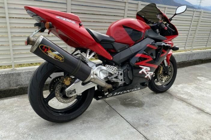 
								Honda Cbr954rr Fireblade 2002 full									