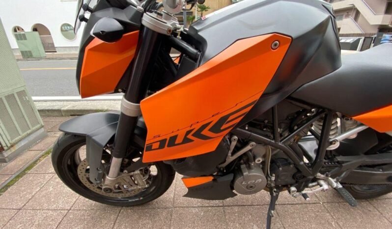 
								KTM Ktm990 2011 full									