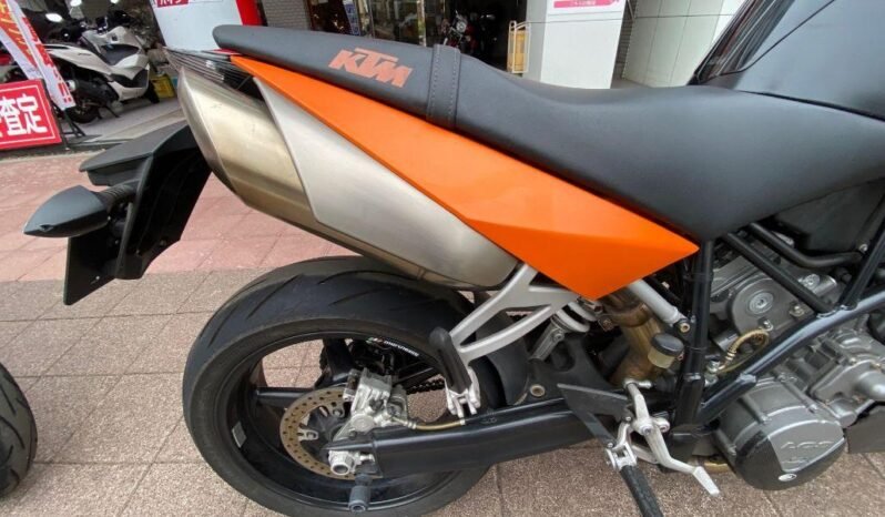 
								KTM Ktm990 2011 full									