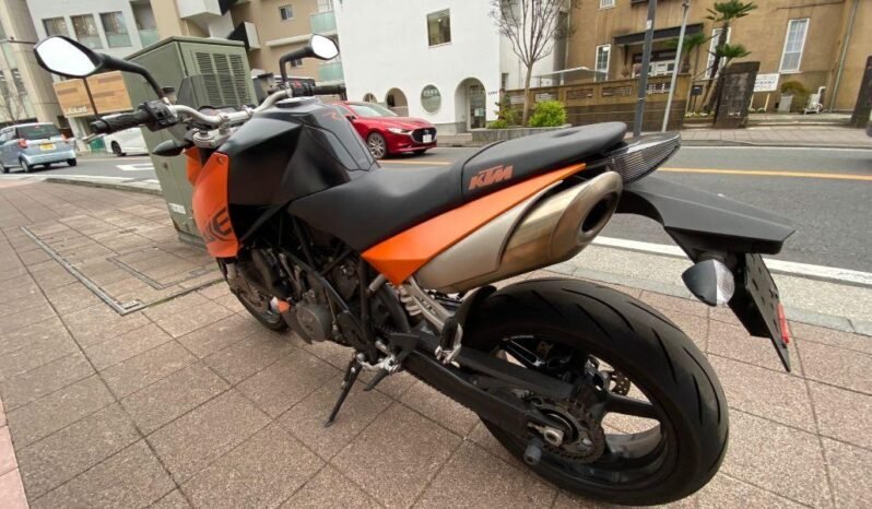 
								KTM Ktm990 2011 full									