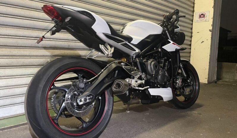 
								Triumph Street Triple R 2019 full									