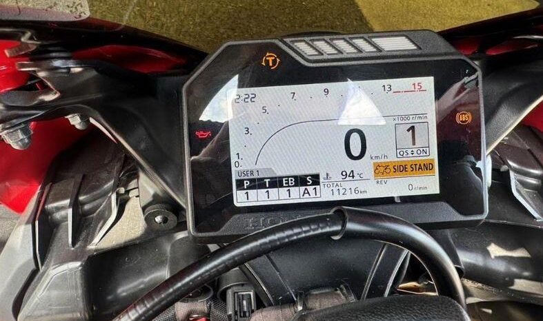 
								Honda CBR1000RR 2017 full									