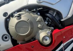 
										Honda CBR1000RR 2017 full									