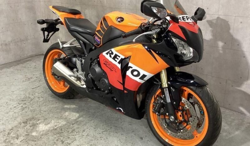 
								Honda CBR1000RR full									