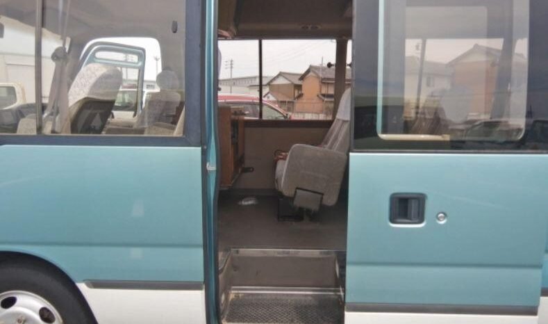 
								Toyota Coaster 2001 full									