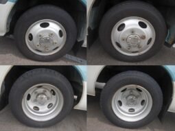 
										Toyota Coaster 2001 full									