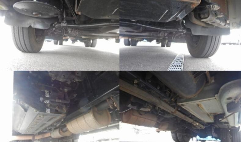 
								Toyota Coaster 2001 full									
