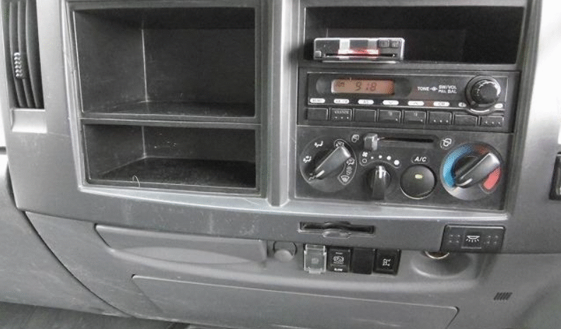 
								Isuzu Forward 2011 full									