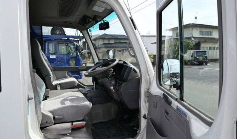 
								Toyota Coaster 2016 full									