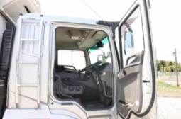 
										MITSUBISHI Fuso Truck full									