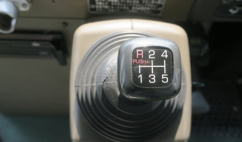 
								Mitsubishi Fuso Aero Star 2003 full									