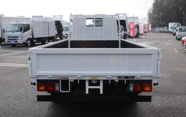 
								Mitsubishi Canter 2012 full									