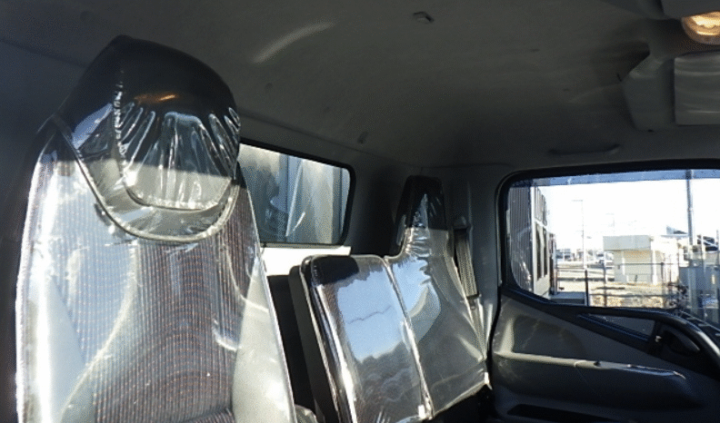 
								MITSUBISHI  Canter 2023 full									