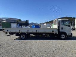Isuzu Forward 2012