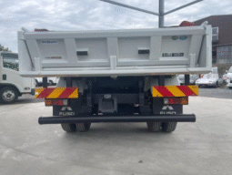 
										Mitsubishi Canter 2018 full									