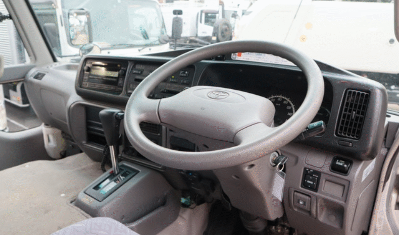 
								Toyota Coaster 2013 full									