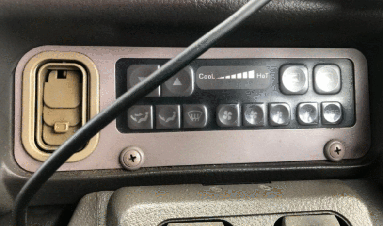 
								Mitsubishi Aero Midi 2002 full									