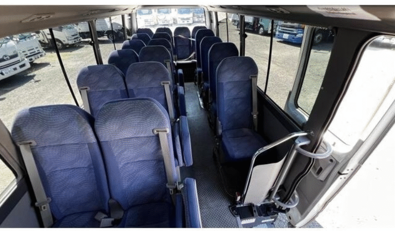 
								Toyota Coaster 2015 full									