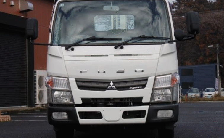 
								Mitsubishi Canter 2012 full									