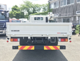 Hino Dutro 2023
