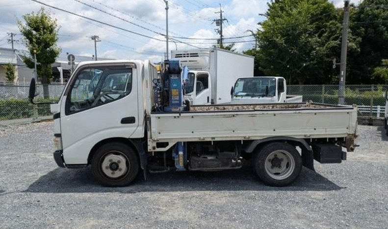 
								Hino Dutro 2005 full									