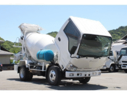 Isuzu ELF 2013
