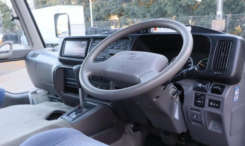
								Toyota Coaster 2016 full									