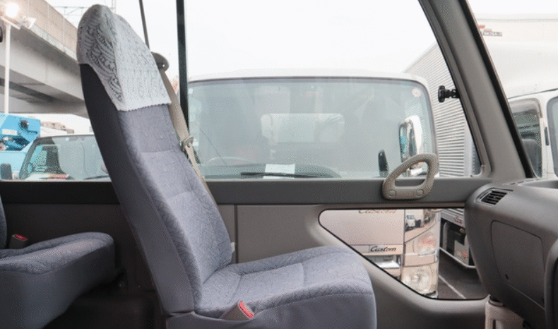 
								Toyota Coaster 2013 full									