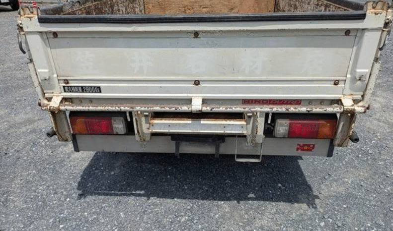 
								Hino Dutro 2005 full									