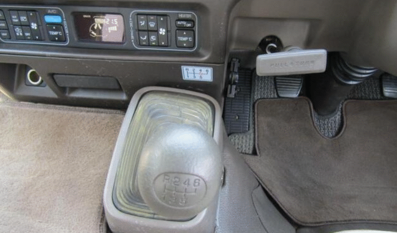 
								Mitsubishi Rosa 2004 full									