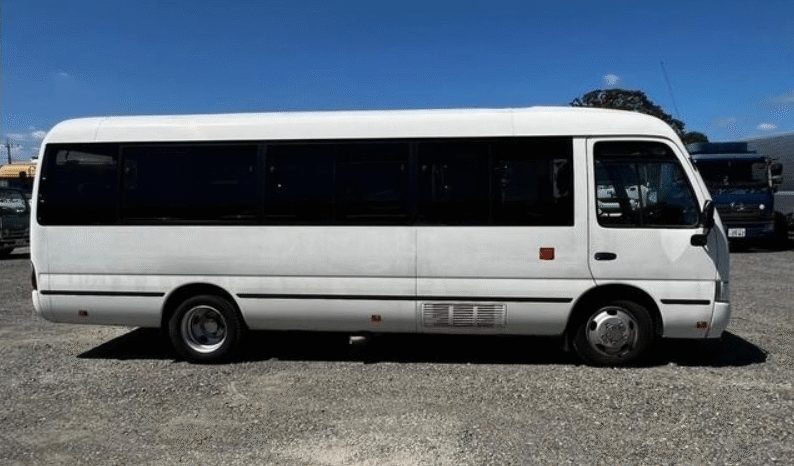 
								Toyota Coaster 2015 full									