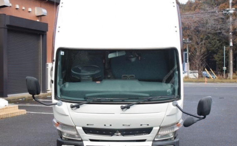 
								Mitsubishi Canter 2012 full									