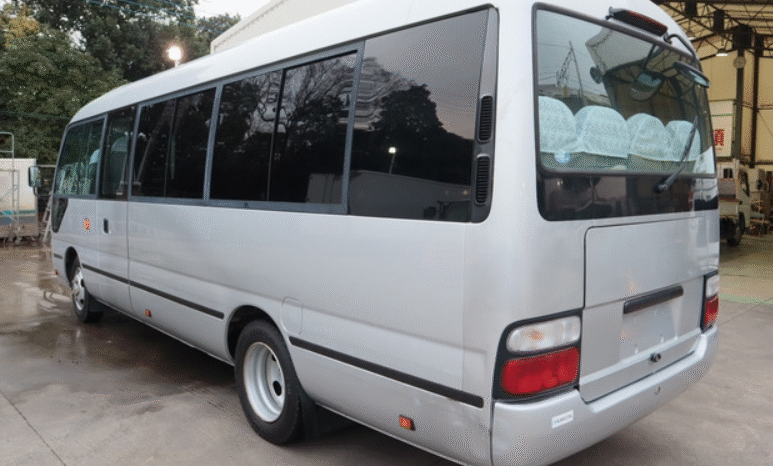 
								Toyota Coaster 2013 full									