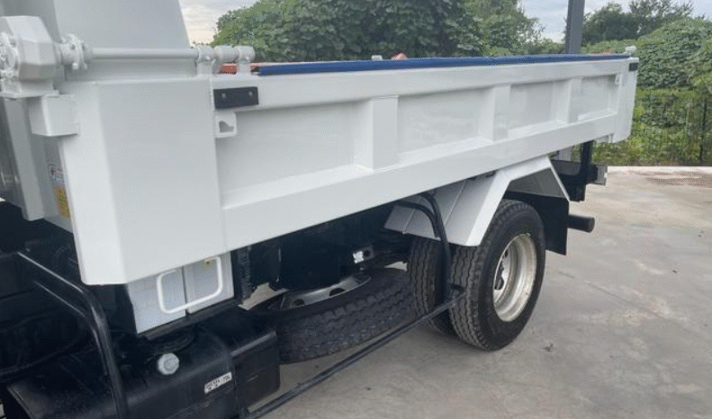 
								Mitsubishi Canter 2018 full									