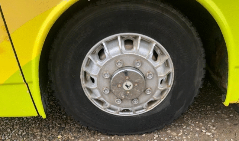 
								Mitsubishi Aero Midi 2002 full									