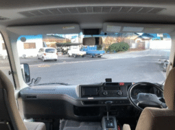 
										Toyota Coaster 2017 full									
