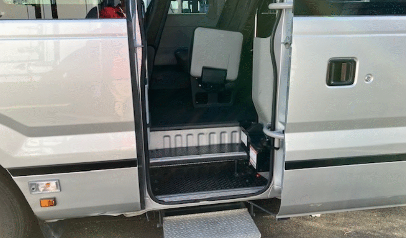
								Toyota Coaster 2017 full									
