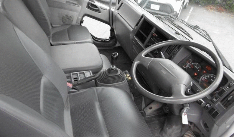 
								Isuzu Forward 2011 full									