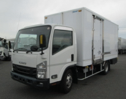 ISUZU  Elf  2016