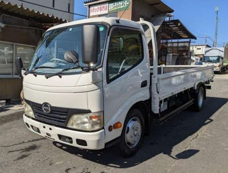 Hino Dutro 2011
