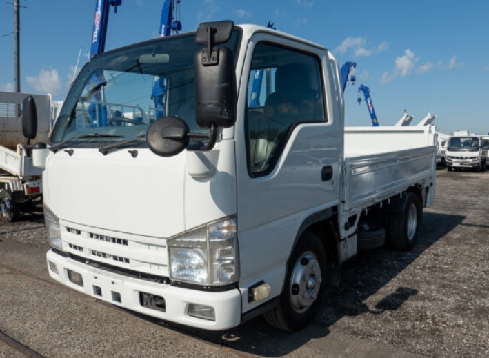 ISUZU  Elf 2011