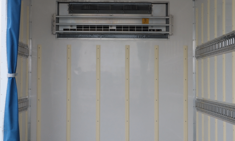 
								MITSUBISHI Canter 2021 full									