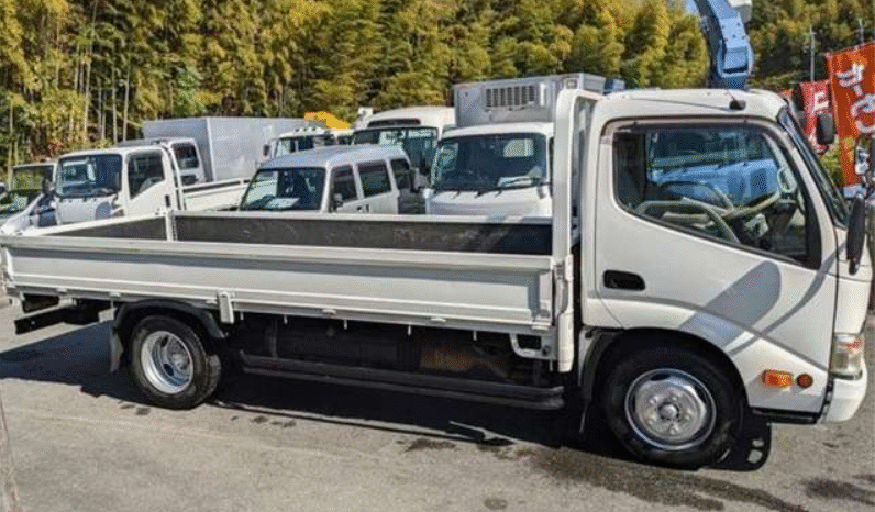 
								Hino Dutro 2011 full									