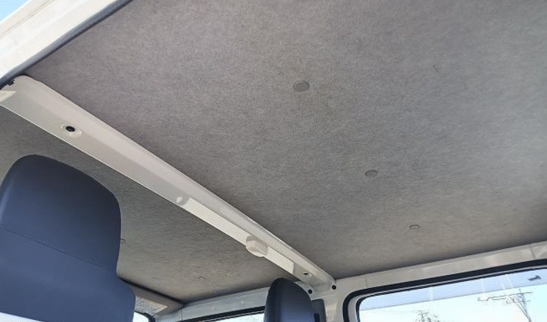 
								ISUZU  Elf  2011 full									