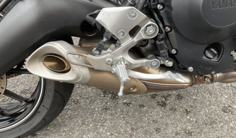 
								YAMAHA  MT-09  2014 full									